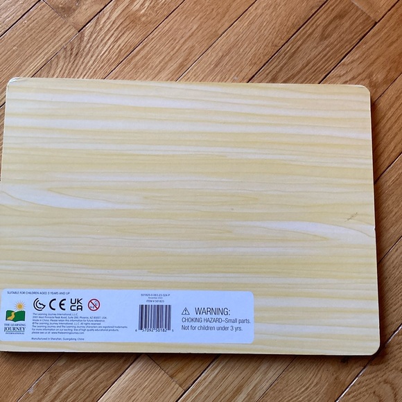 Colors & Shapes Wooden Inset Puzzle - Picture 10 of 13